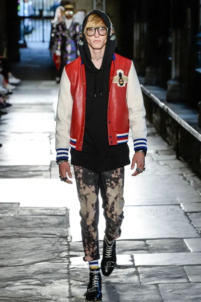 Look 81